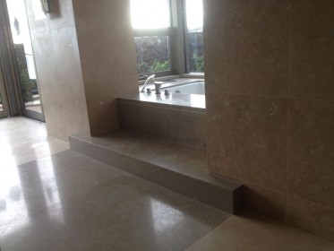 stone-trade-hawaii-showers-tubs-56