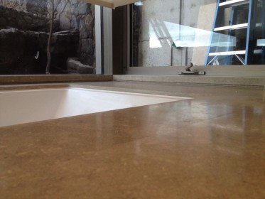 stone-trade-hawaii-showers-tubs-58